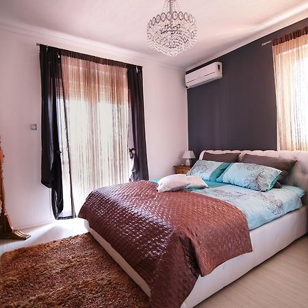 Villa Long Island Luxury Residence, Sali Dugi Otok-Private Parking,Next To Beach Room photo