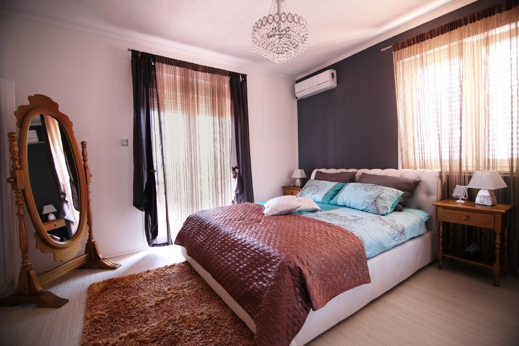 Villa Long Island Luxury Residence, Sali Dugi Otok-Private Parking,Next To Beach Room photo